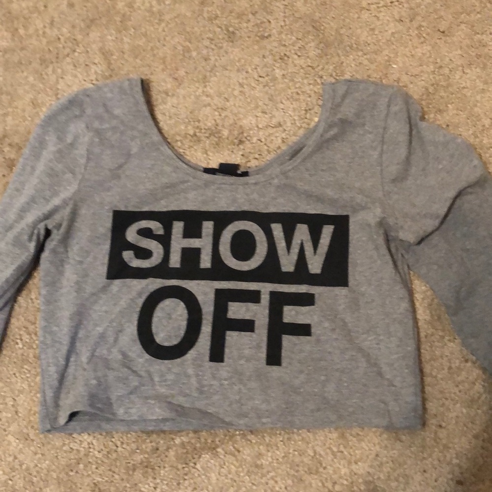 “Show off” long sleeve crop top